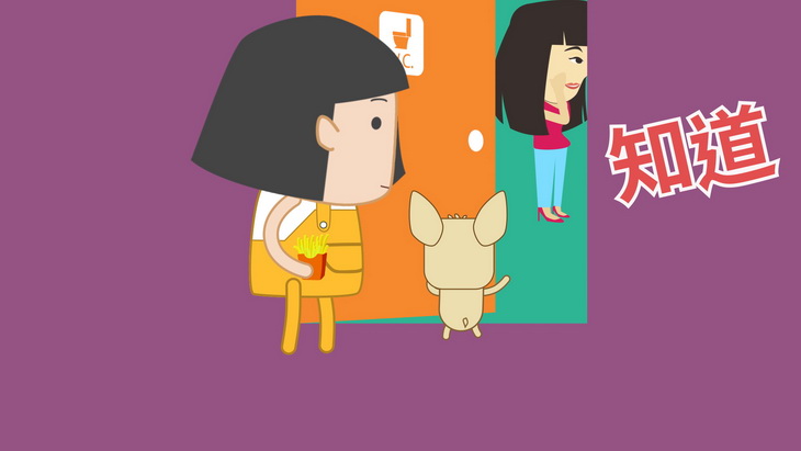 喵喵狗推門進廁所,廁所裡的美女正在照鏡子